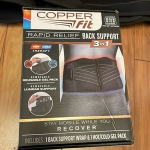 Back support with removal gel pack